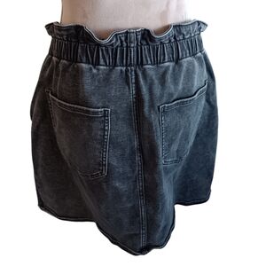 Express ~ Washed Black Denim Paperbag Elastic Waist Mini Skirt Pockets Casual